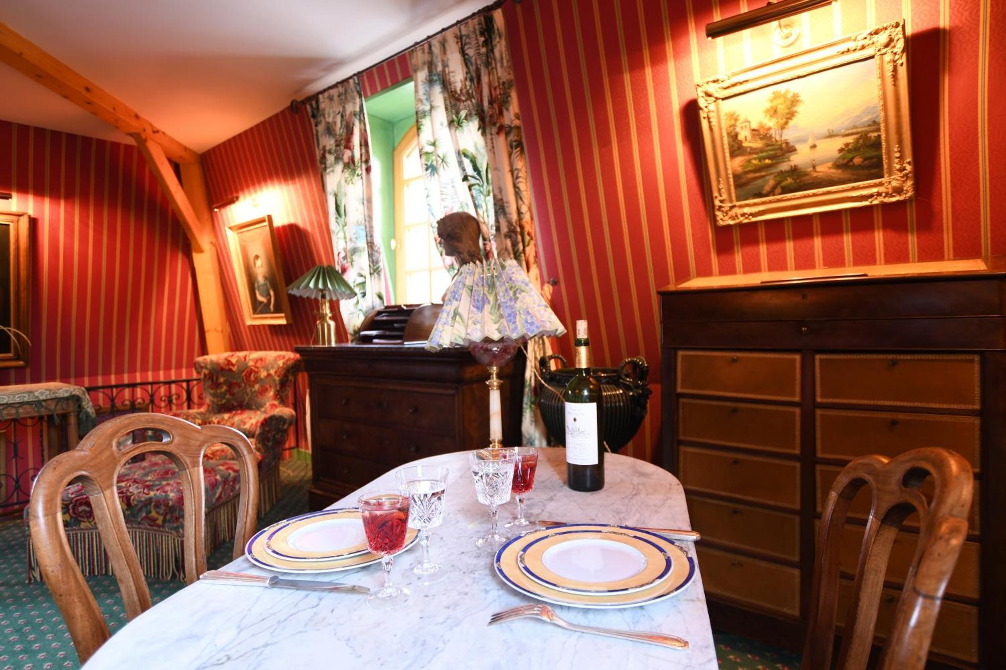 Le Val Clos, Appartement Dans Une Maison De Maitre 19E Tanlay Екстер'єр фото